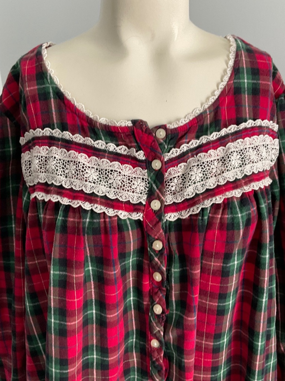 Croft and Barrow red nightgown,2X. - Picture 8 of 9
